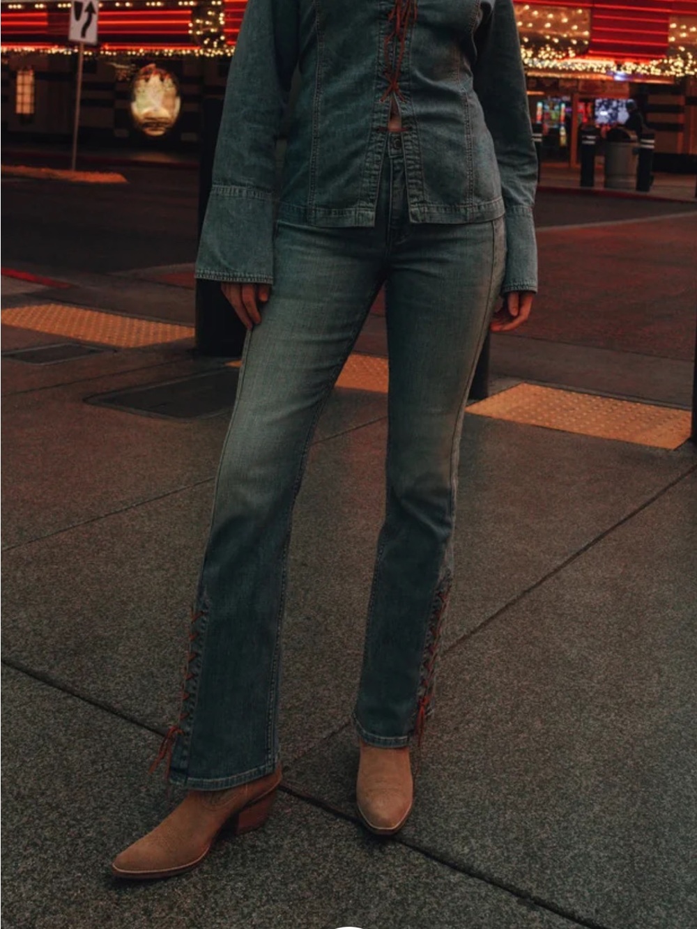 AVERY IDYLLWIND MEDIUM WASH LEGEND HIGH RISE BOOTCUT STRETCH DENIM JEANS